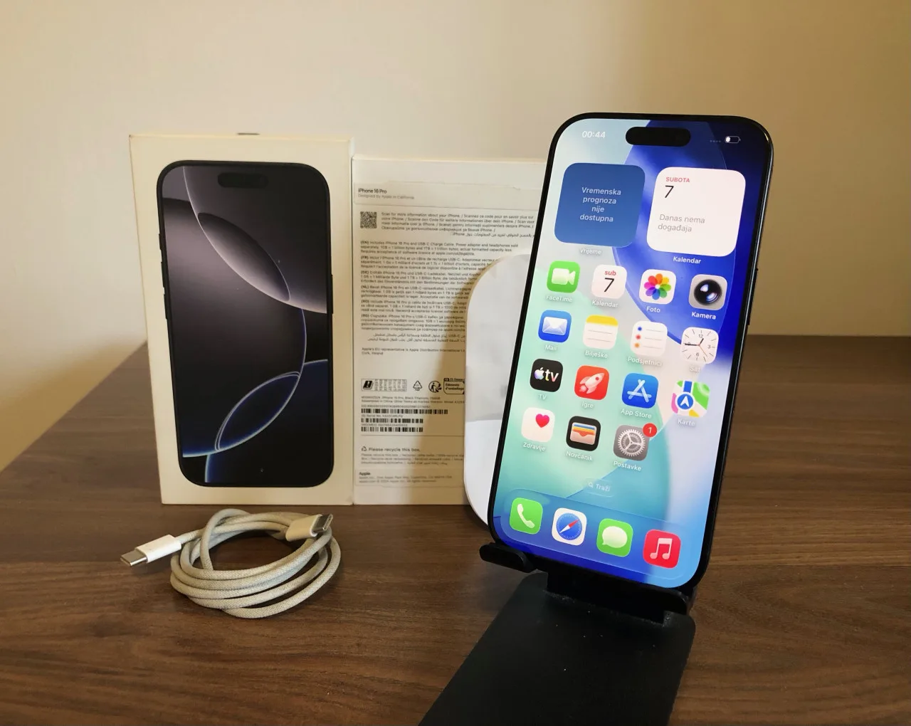 Apple iPhone 16 Pro