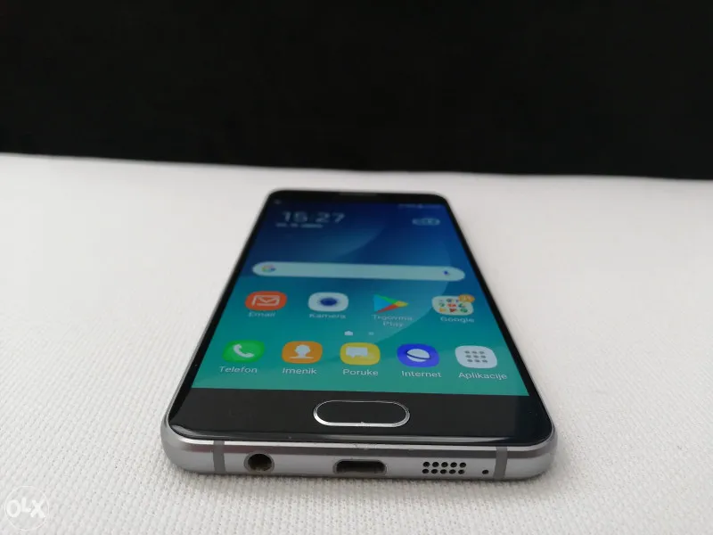 Samsung Galaxy A3 2016, slika 1