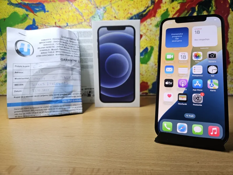 Apple iPhone 12, slika 1