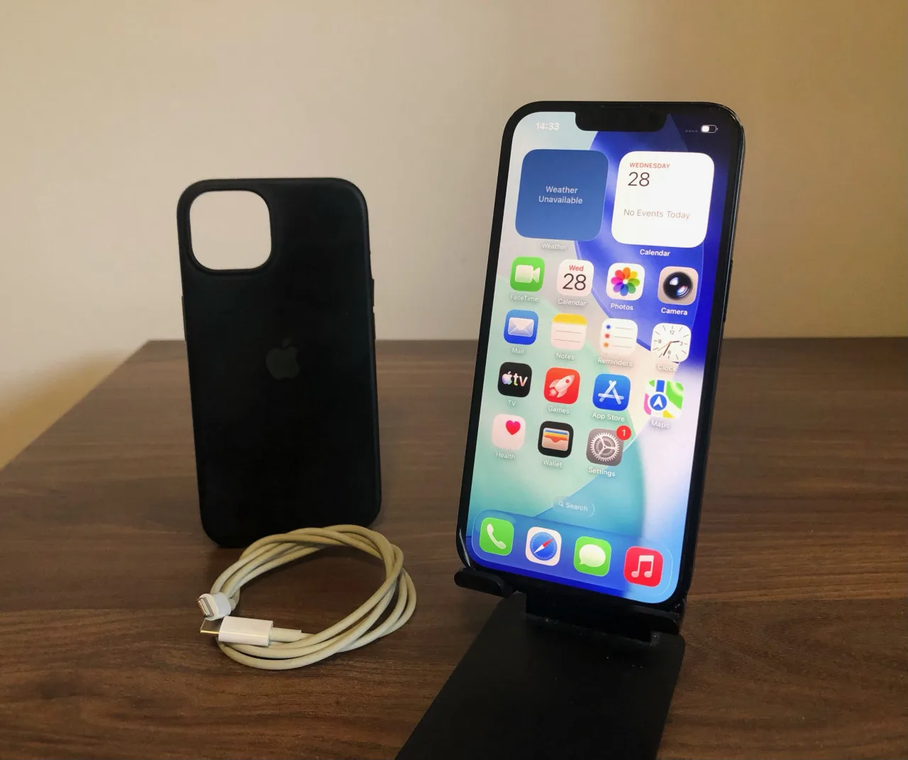 Apple iPhone 13
