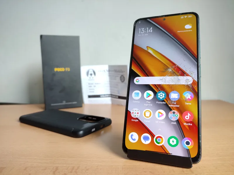Xiaomi Poco F3, slika 1