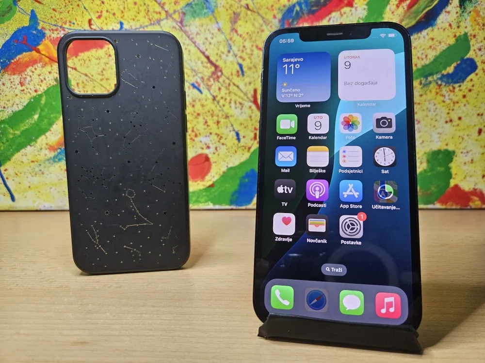 Apple iPhone 12