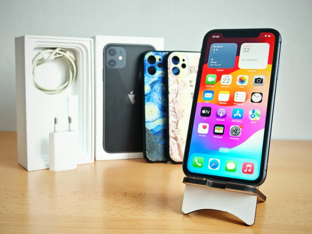Apple iPhone 11