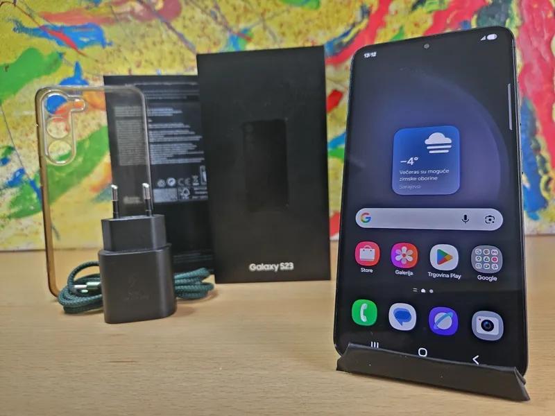 Samsung Galaxy S23, slika 1