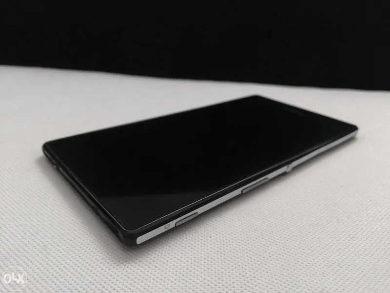 Sony Xperia T3, slika 1