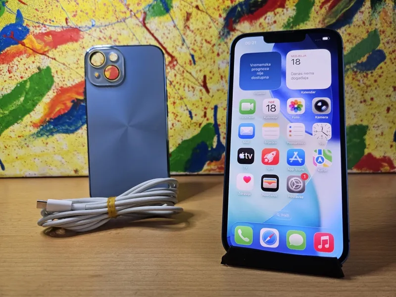 Apple iPhone 13, slika 1