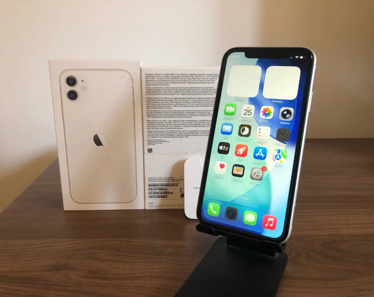 Apple iPhone 11