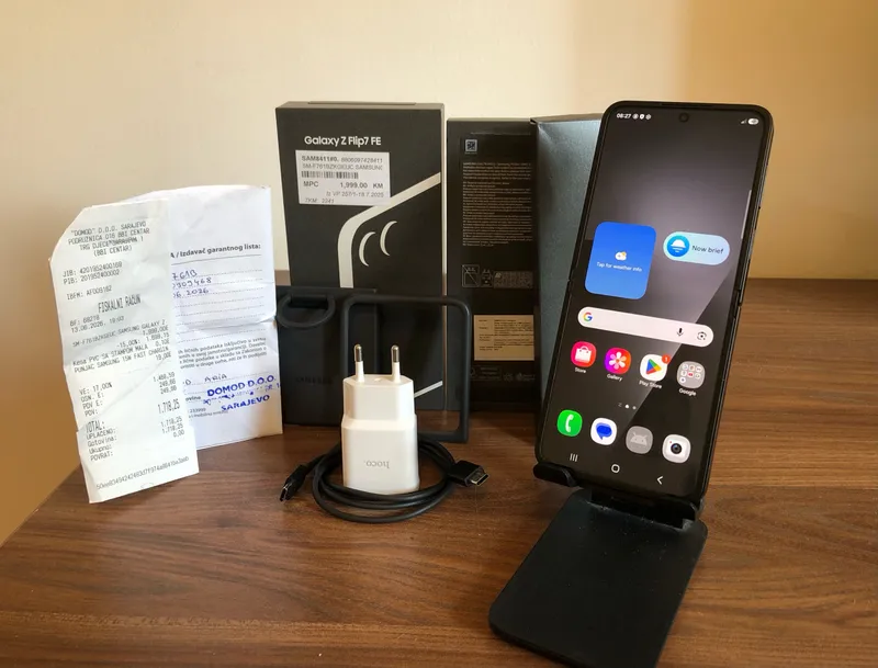 Samsung Galaxy Z Flip 7