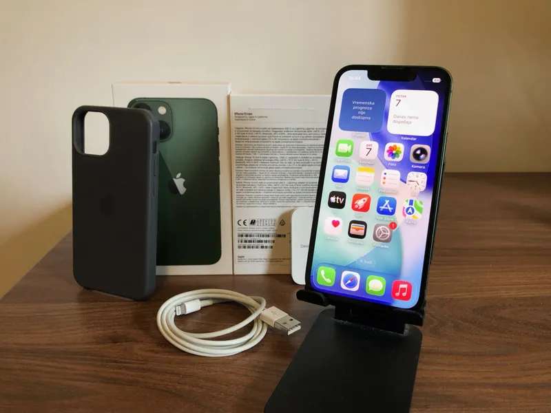 Apple iPhone 13 Mini