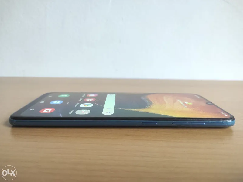 Samsung Galaxy A50, slika 1