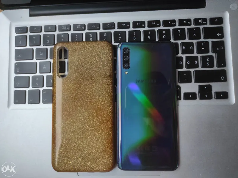 Samsung Galaxy A50, slika 1