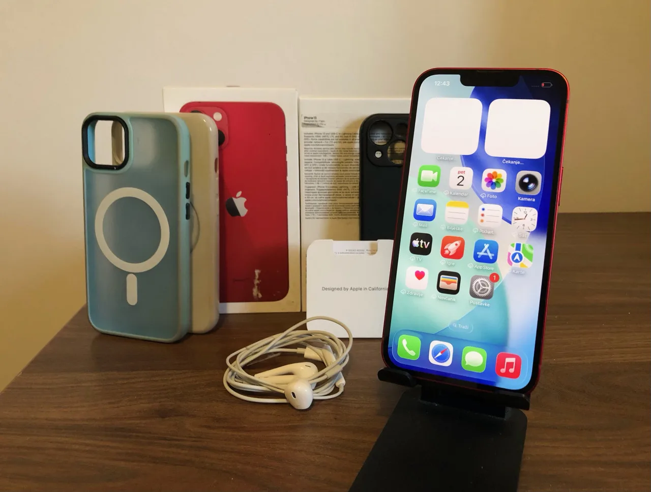 Apple iPhone 13