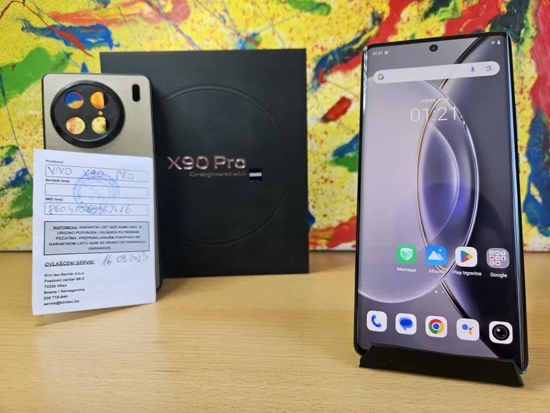 Vivo X90, slika 1