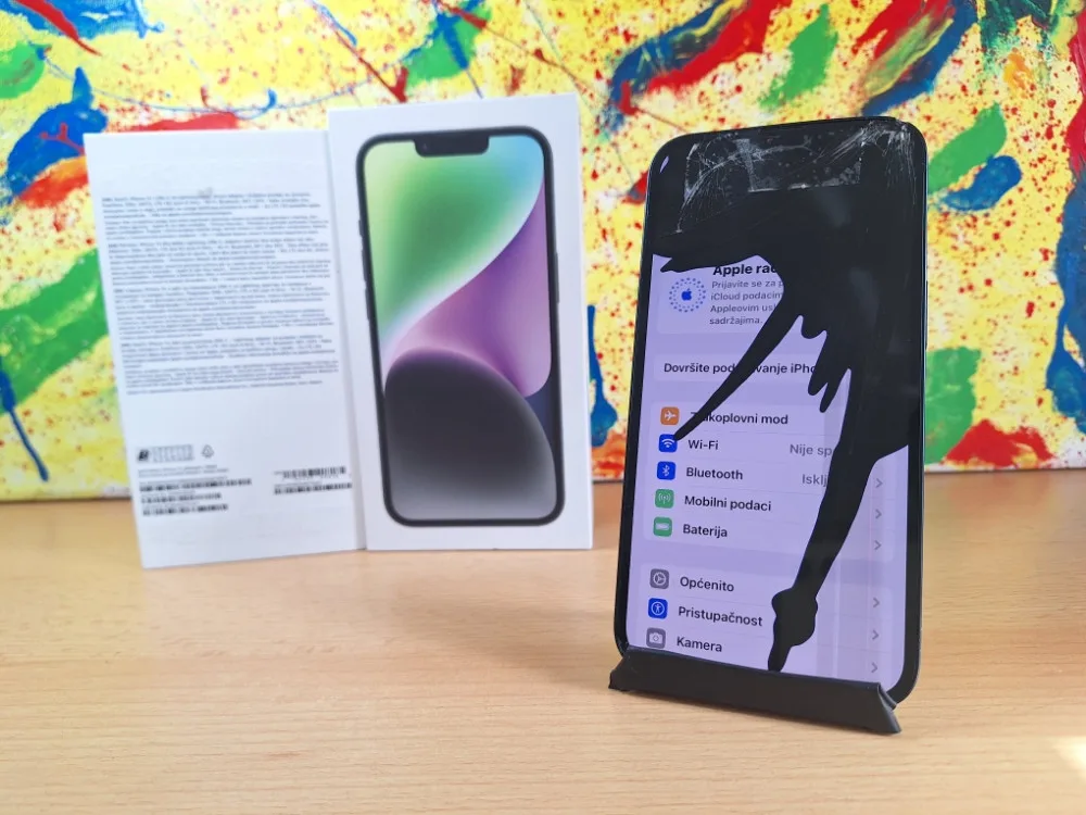 Apple iPhone 14