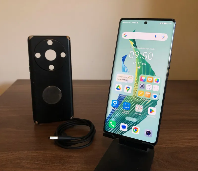 Honor Magic 5 Lite, slika 1