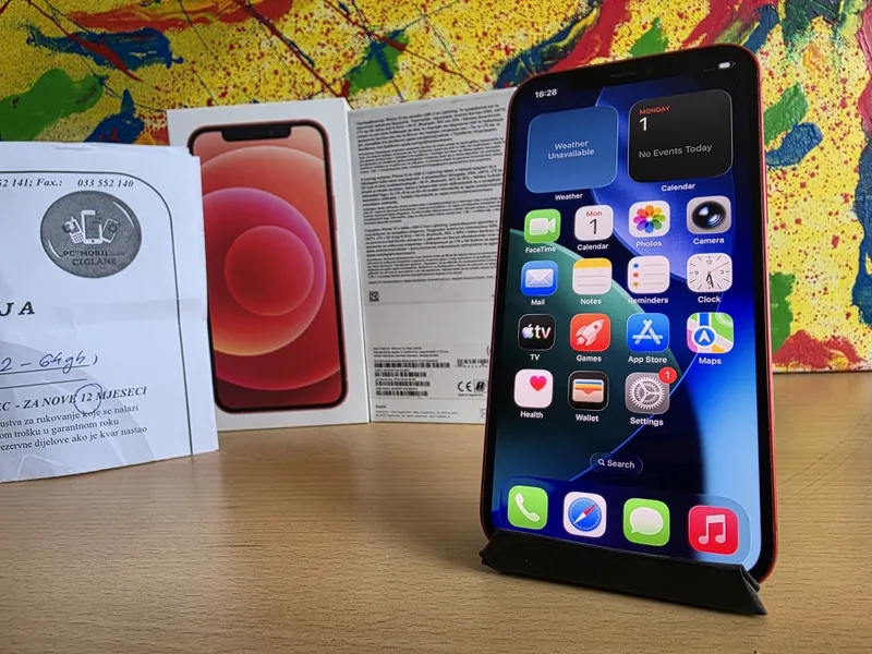 Apple iPhone 12, slika 1