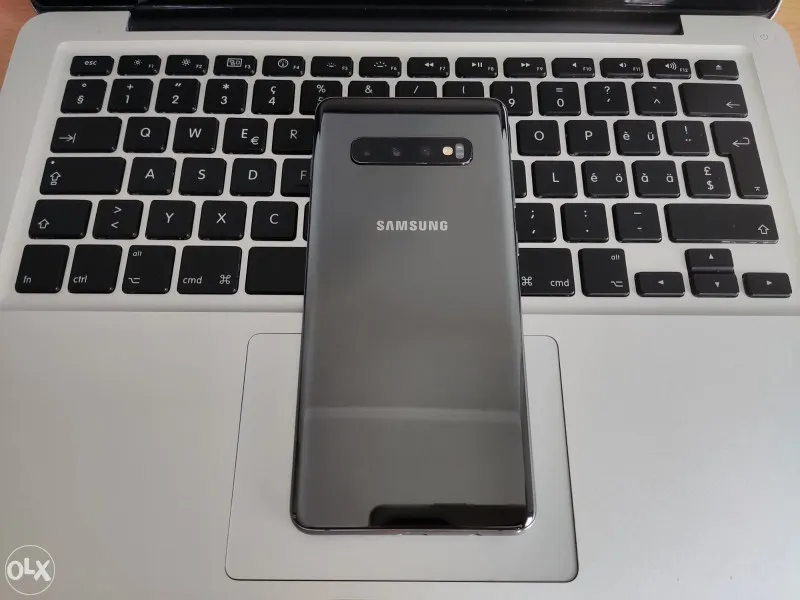 Samsung Galaxy S10+, slika 1