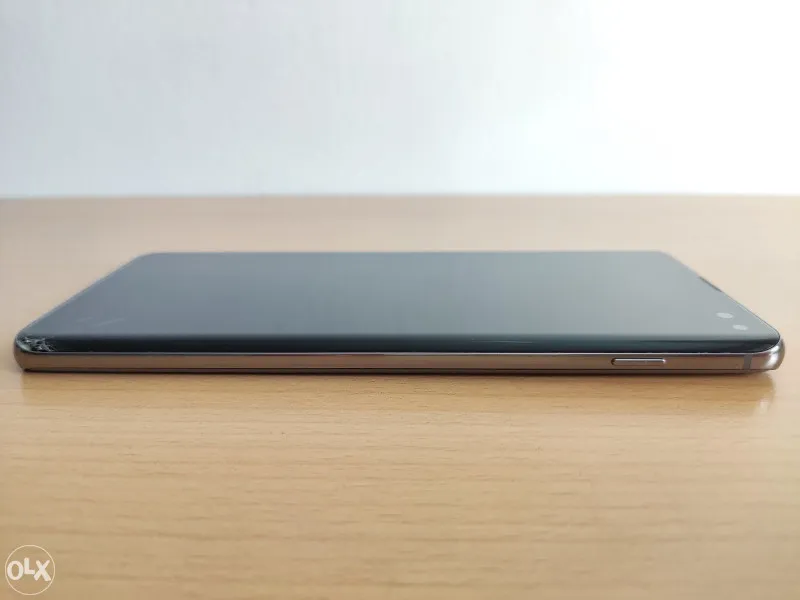 Samsung Galaxy S10+, slika 1