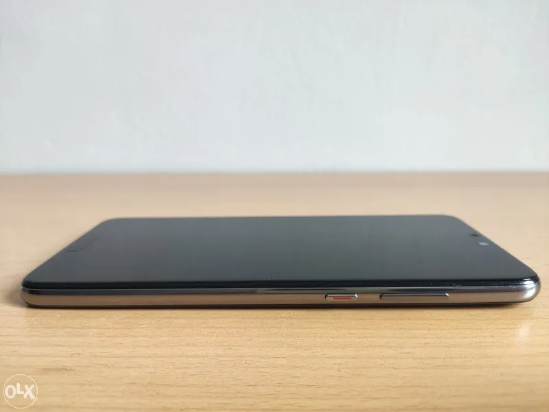 Huawei P20, slika 1