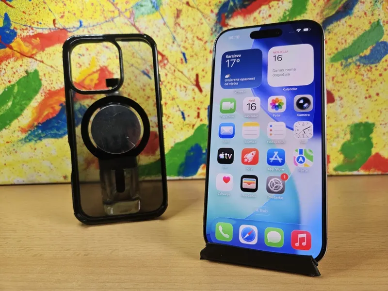 Apple iPhone 16 Pro, slika 1