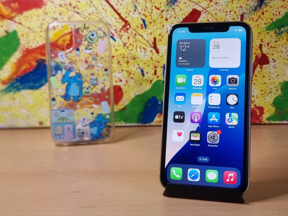 Apple iPhone XR