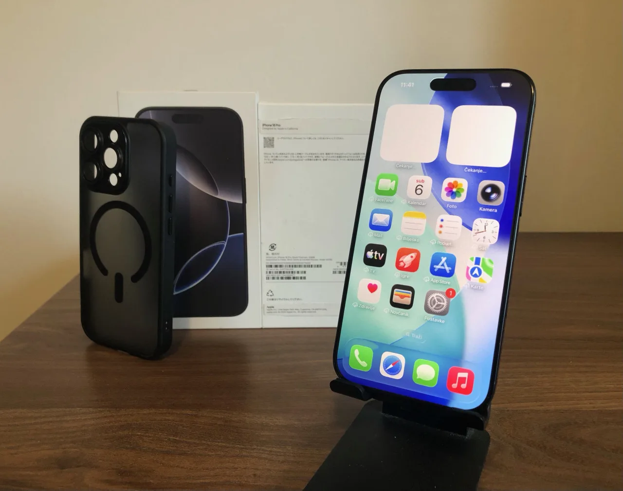 Apple iPhone 16 Pro