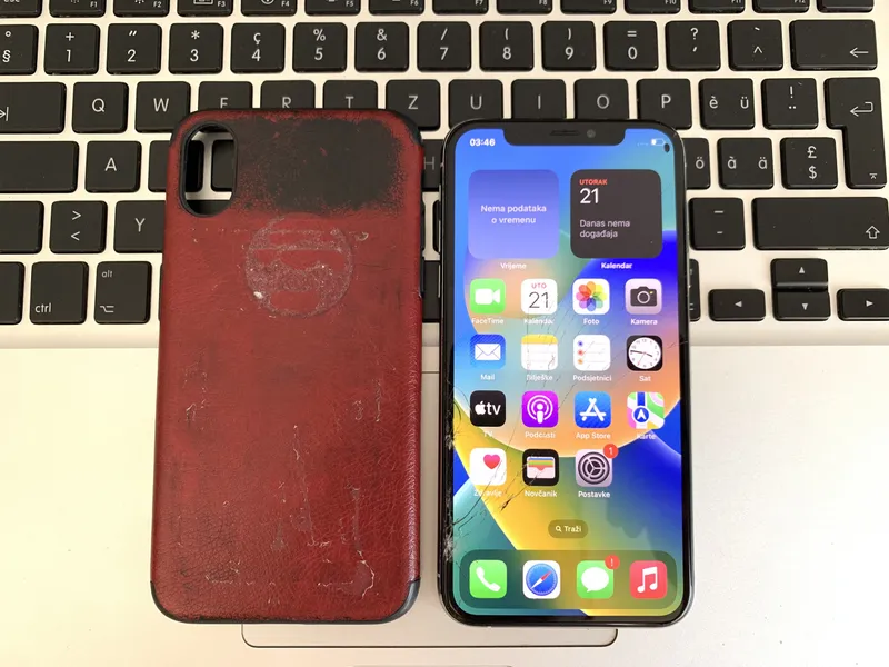 Apple iPhone XS, slika 1