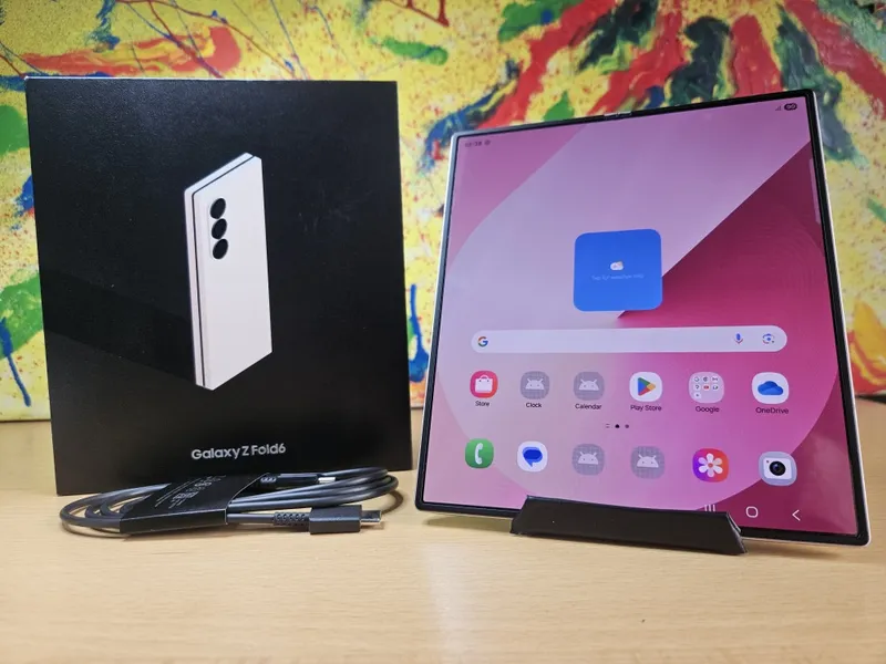 Samsung Galaxy Z Fold 6, slika 1